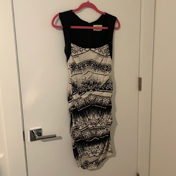 Nicole Miller Dresses & Skirts - Nicole Miller Cocktail Dress, Very Flattering on Curves, Worn Once